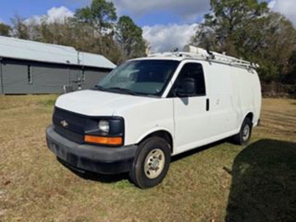 2013 Chevrolet Express Cargo Work Van's photo